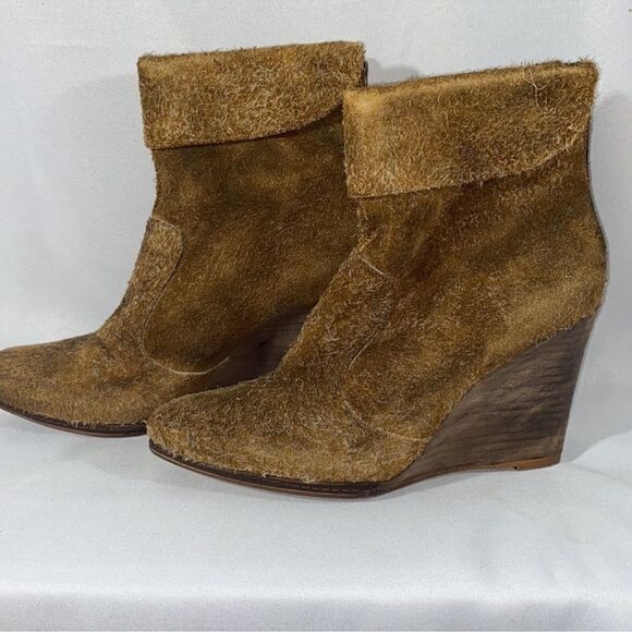 Free People Fuzzy Bombay Brown Suede Pointed Wedge Heel Ankle Booties DISTRESS - Picture 7 of 10